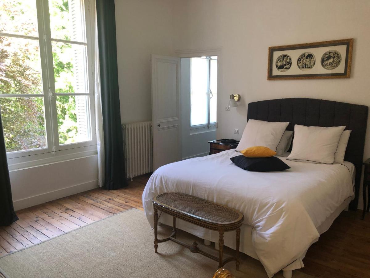 La Grande Carree Bed & Breakfast Saint-Cyr-sur-Loire Room photo
