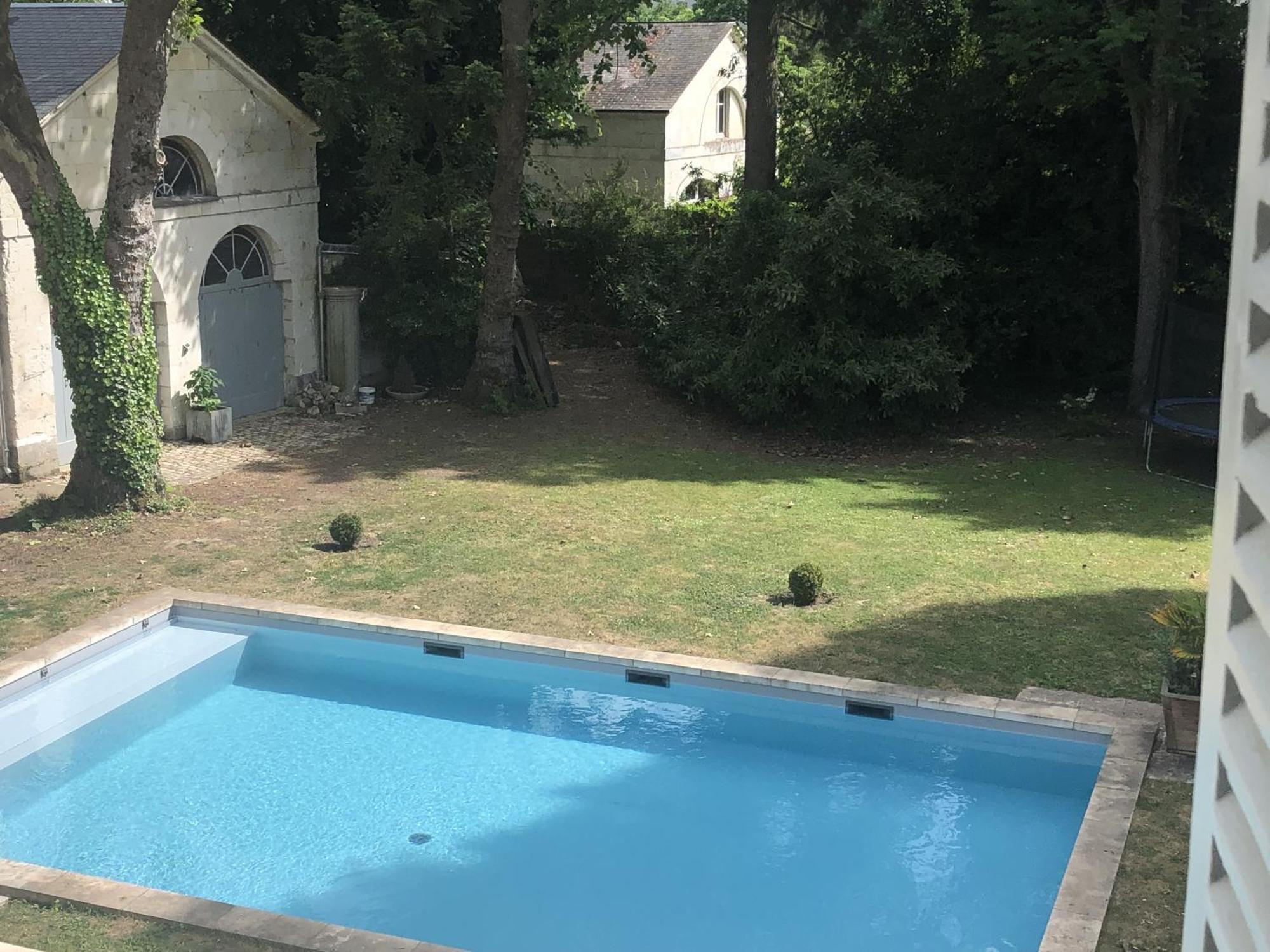 La Grande Carree Bed & Breakfast Saint-Cyr-sur-Loire Exterior photo